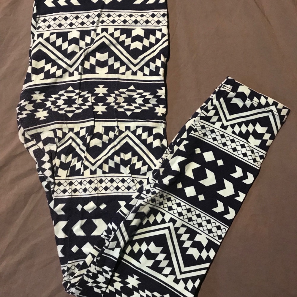 Mint and navy blue leggings